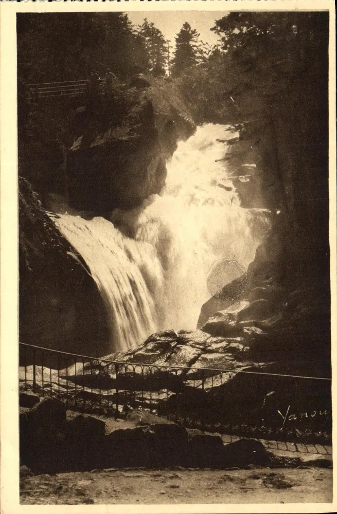 Cascata de Ceriset — Cauterets — Editora: Outhouillet - Lourdes, n° 116 - Frente