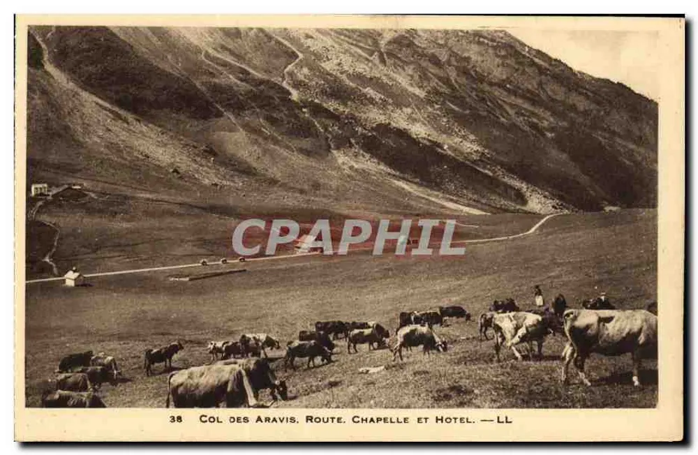 Col des Aravis — Straße, Kapelle und Hotel — LL - Vorderseite