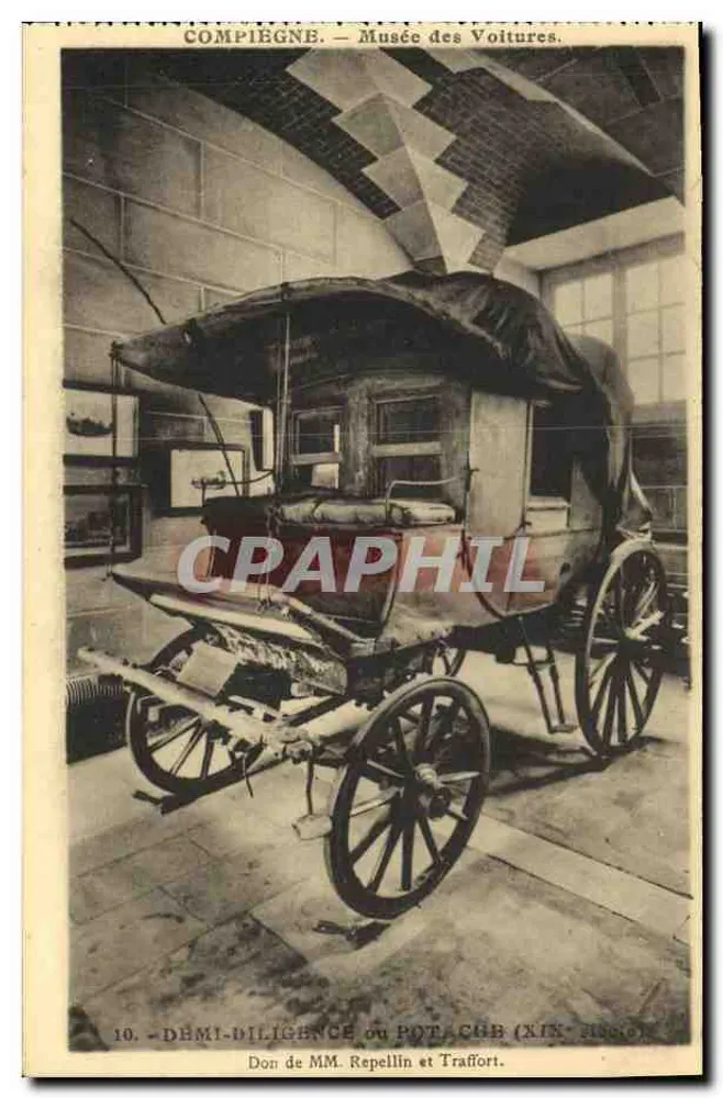 Compiègne — Museum der Autos — Halbdiligenz oder Potacque (19. Jahrhundert) — Geschenk von Herrn Repellin und Traffort. - Vorderseite