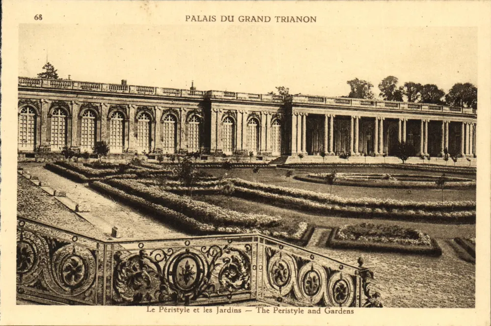 Palast des Granden Trianon — Der Peristyl und die Gärten — Museen von Frankreich - Vorderseite
