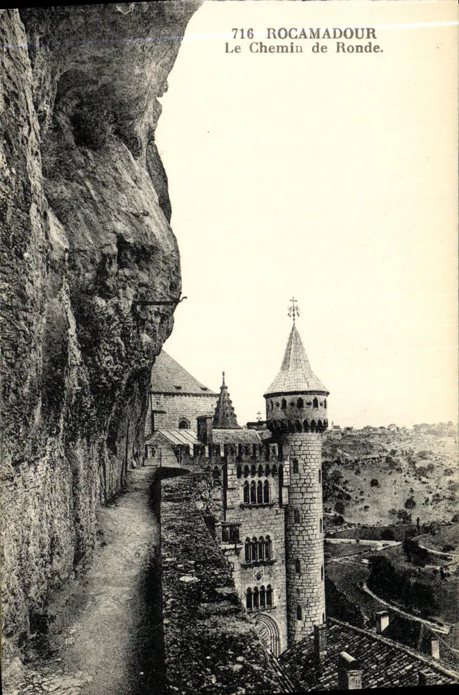 Rocamadour — O Caminho de Ronde — Edição da Livraria Vertuet em Saint-Céré (Lot) - Frente