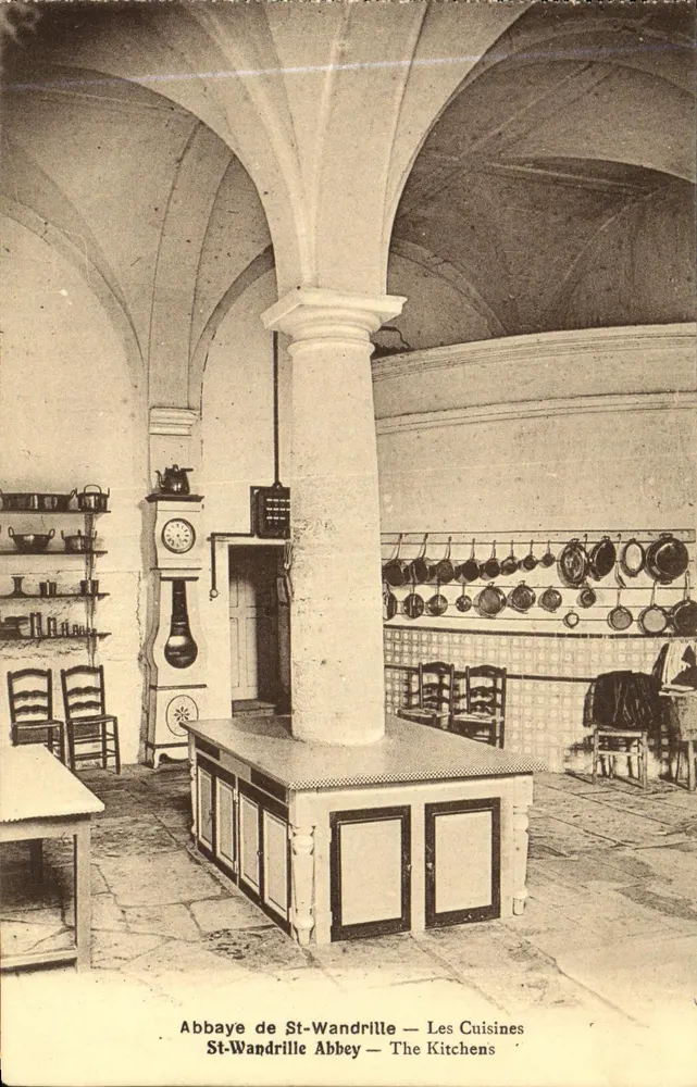 Abadia de St-Wandrille — As Cozinhas — Maison Delamare, Yvetot - Frente