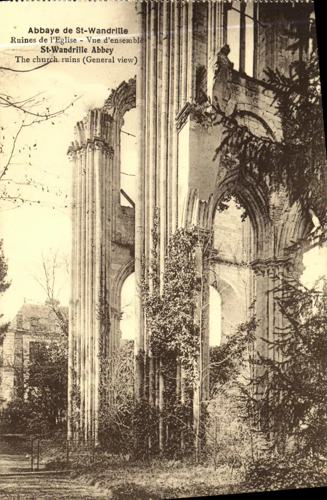 Abtei St-Wandrille — Ruinen der Kirche — Gesamtansicht — Maison Delamare, Yvetot - Vorderseite