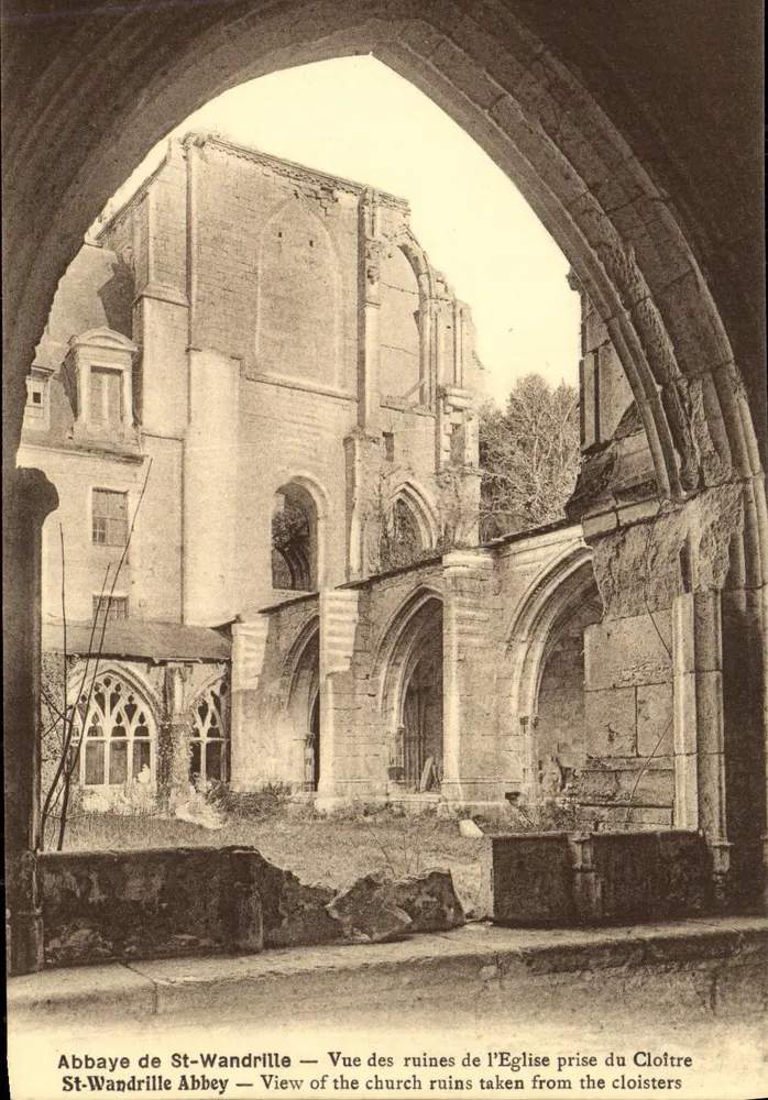 Abtei St-Wandrille — Ansicht der Kirchenruinen vom Klostergarten — Maison Delamare, Yvetot - Vorderseite