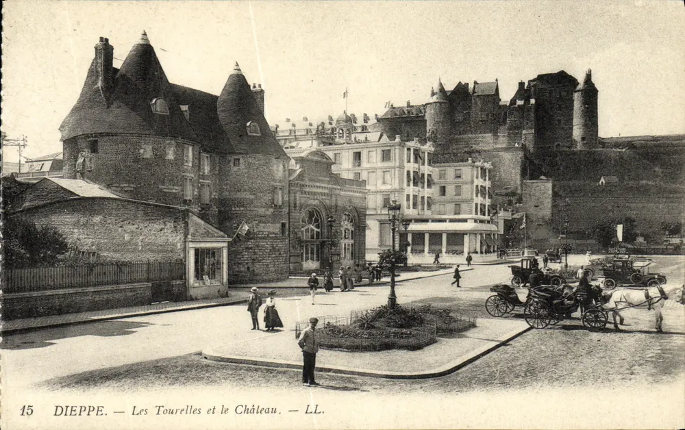 Dieppe — Las Torres y el Castillo — LL. — N.º 15 - Anverso