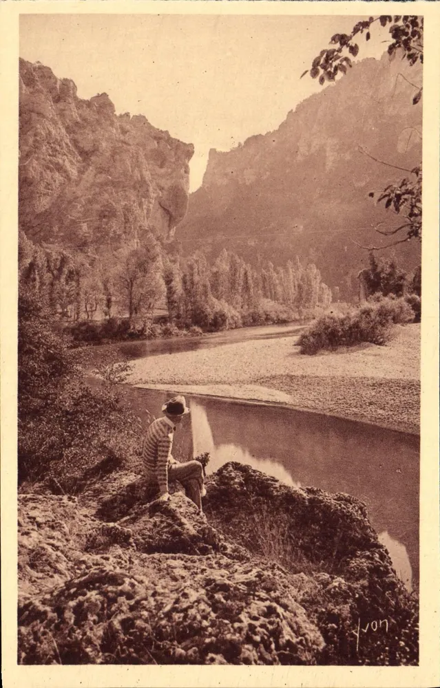 Gorges du Tarn — Les Détroits vus de l'entrée du Cirque des Beaumes (Lozère) — Yvon, n°13 - Vorderseite