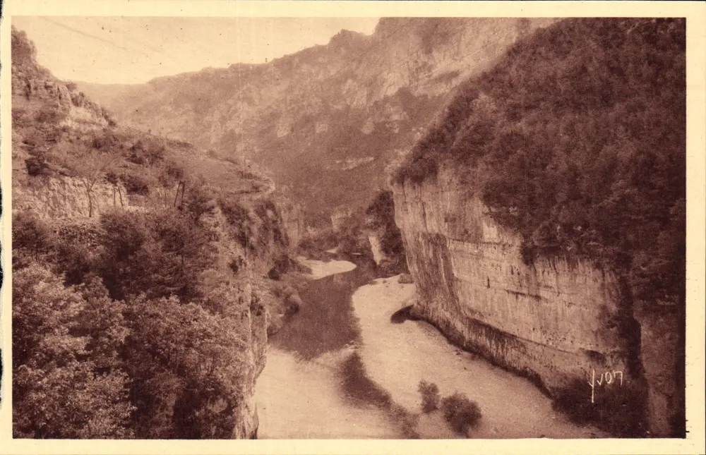Gorges do Tarn — Entrada dos Détroits (Lozère) — A Doce França, n°9 - Frente