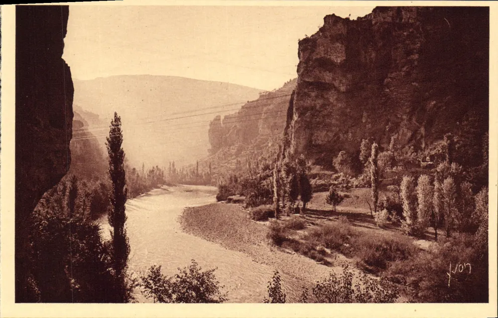 Tarn-Gorges — zwischen Saint-Énimie und La Malène — Les Éditions d'Art Yvon, Paris - Vorderseite