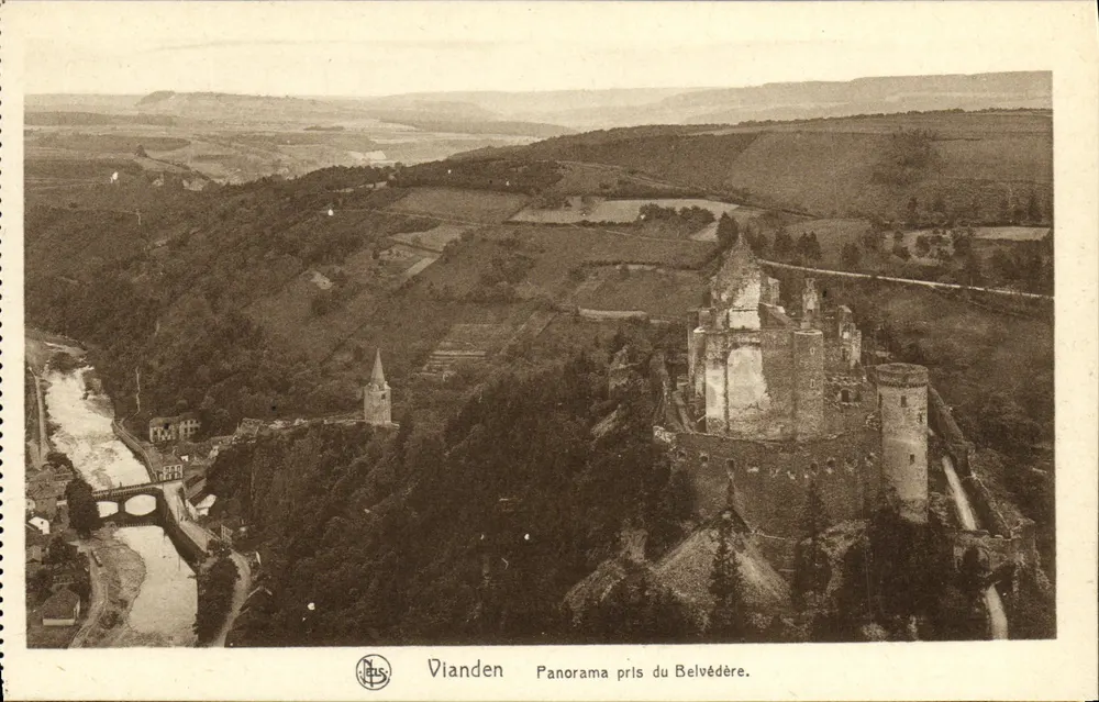 Vianden — Panorama tirado do Belvédère — E. A. Schaaack, Série 6, N° 2 - Frente