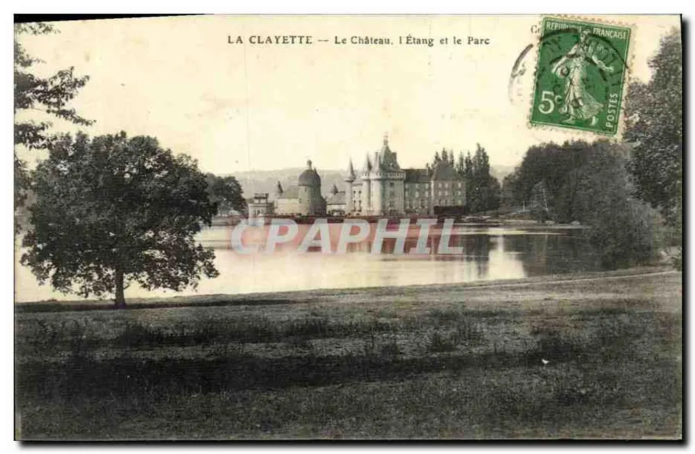 La Clayette — Das Schloss, der Teich und der Park - Vorderseite