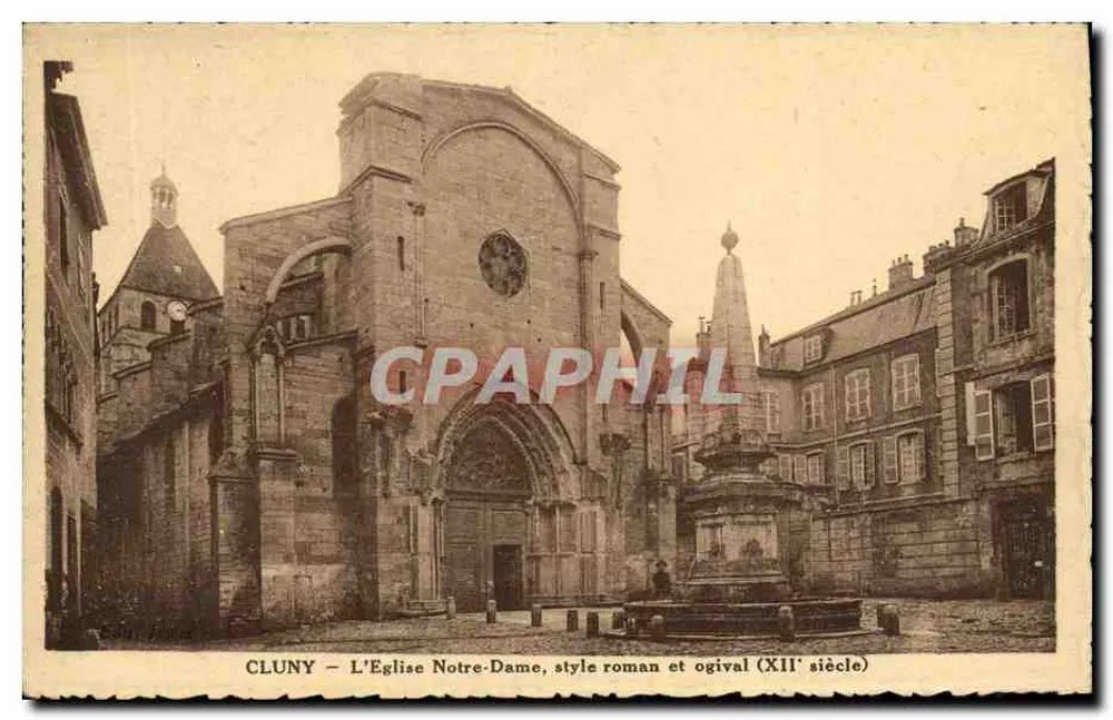Cluny — Die Kirche Notre-Dame, romanisch und spitzbogig (12. Jahrhundert) - Vorderseite