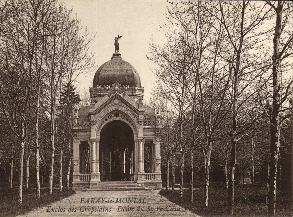Paray-le-Monial — Enclos des Chapelains. Dach des Sacré-Cœur — Imp. Bourgeois Frères - Vorderseite