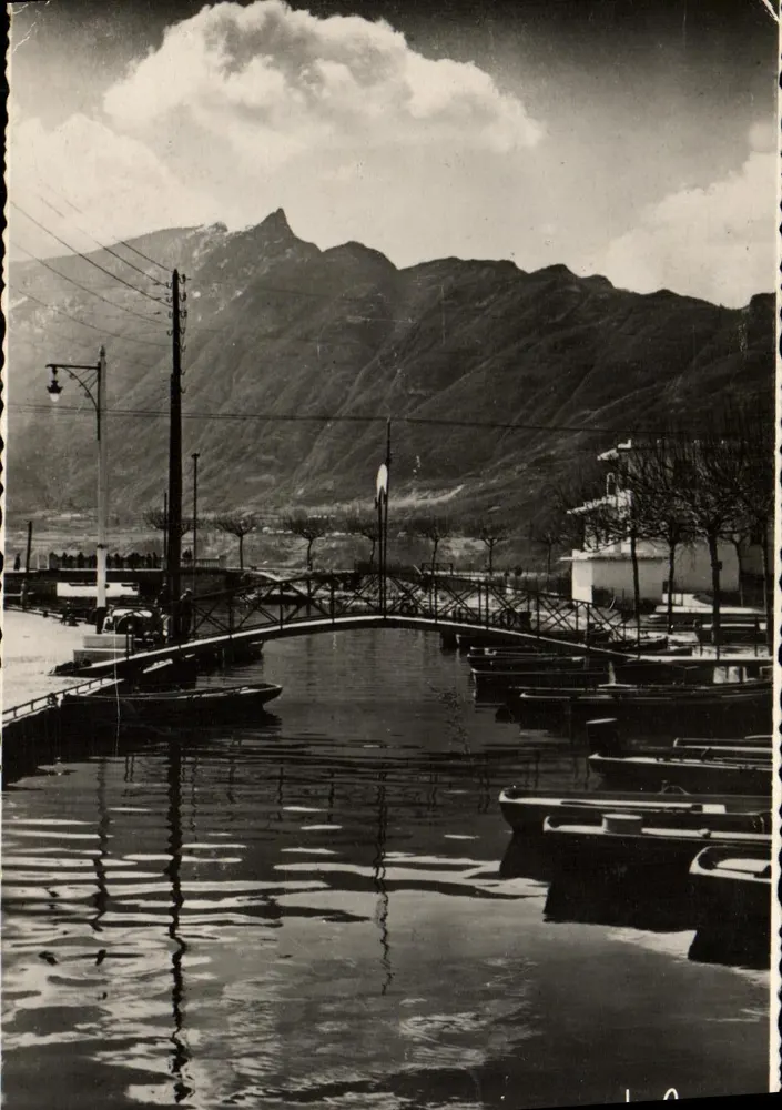 Aix-les-Bains — Der Tillet am Kleinen Hafen — Die Zähne des Katers — Éditions Tél. É. Le Rivard - Vorderseite