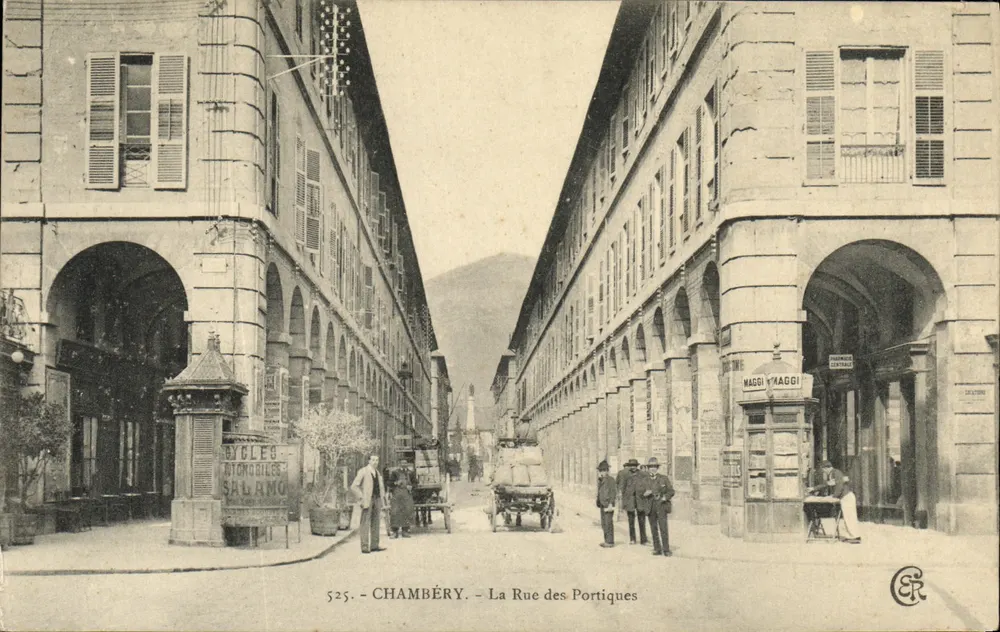 Chambéry — La Rue des Portiques — Verlag C.R. n° 525 - Vorderseite