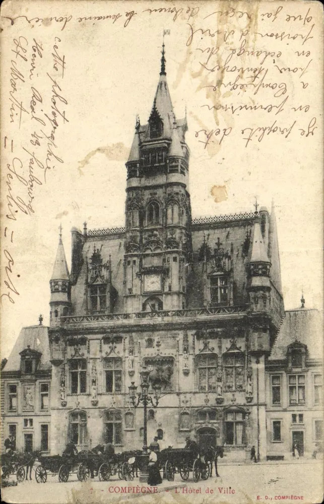 Compiègne — O Hotel de Ville — E. D., Compiègne - Frente
