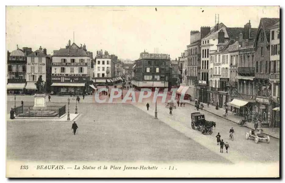 Beauvais — Die Statue und der Place Jeanne-Hachette — I.1. - Vorderseite
