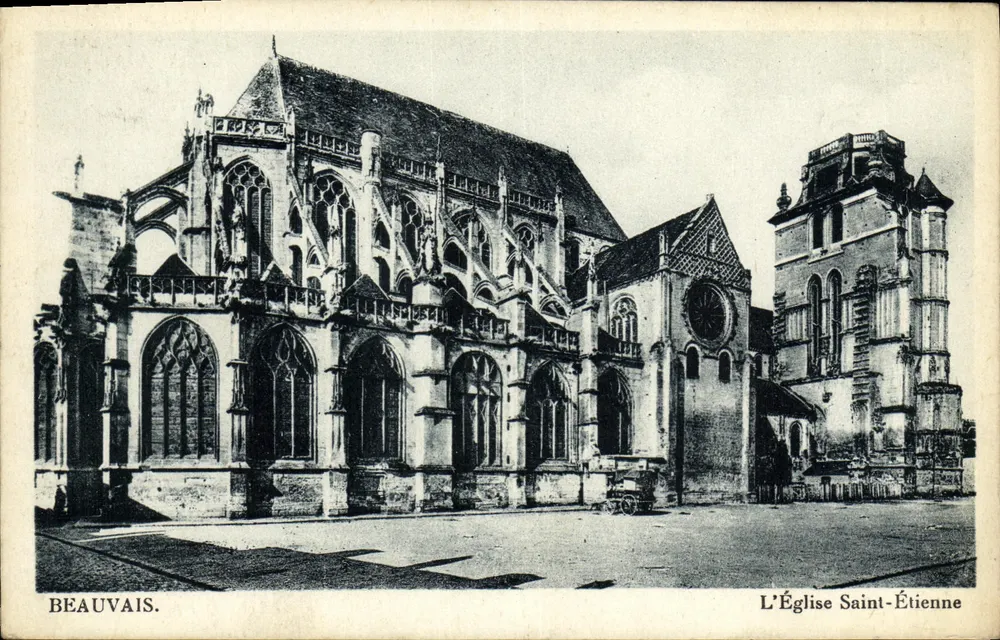 Beauvais — A Igreja de São Etienne — Editor não visível - Frente