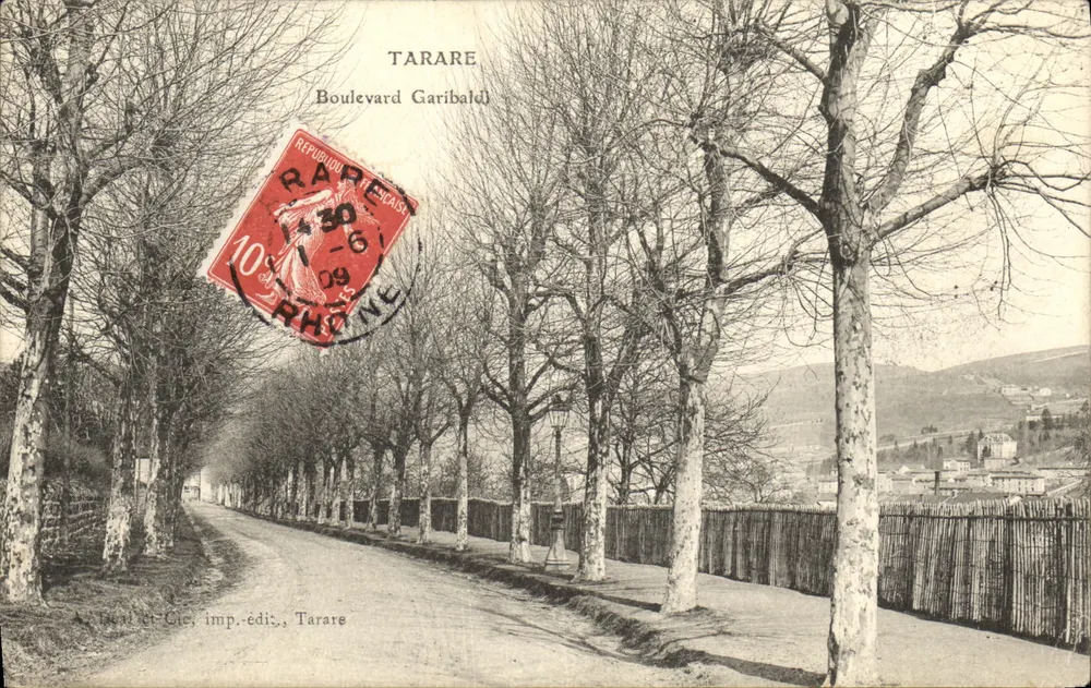Tarare — Boulevard Garibaldi — A. Daudet et Cie, imp.-édit., Tarare - Frente