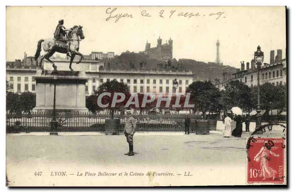 LYON — La Place Bellecour und der Coteau de Fourvière — LL. - Vorderseite