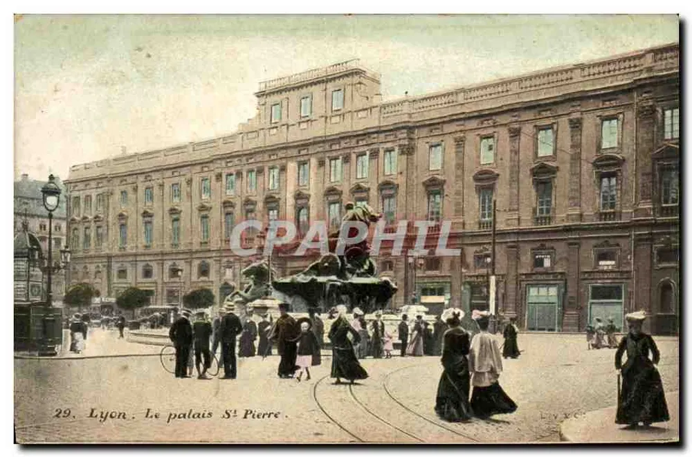 Lyon. O palácio São Pedro — visão da praça com fonte — editor L.V. & Cie, n°29 - Frente