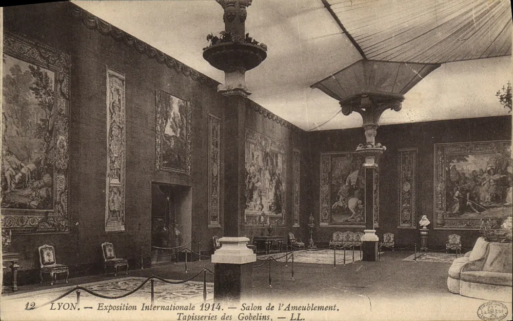 Lyon — Internationale Ausstellung 1914 — Möbel-Salon. Gobelins-Tapisserien — LL. - Vorderseite