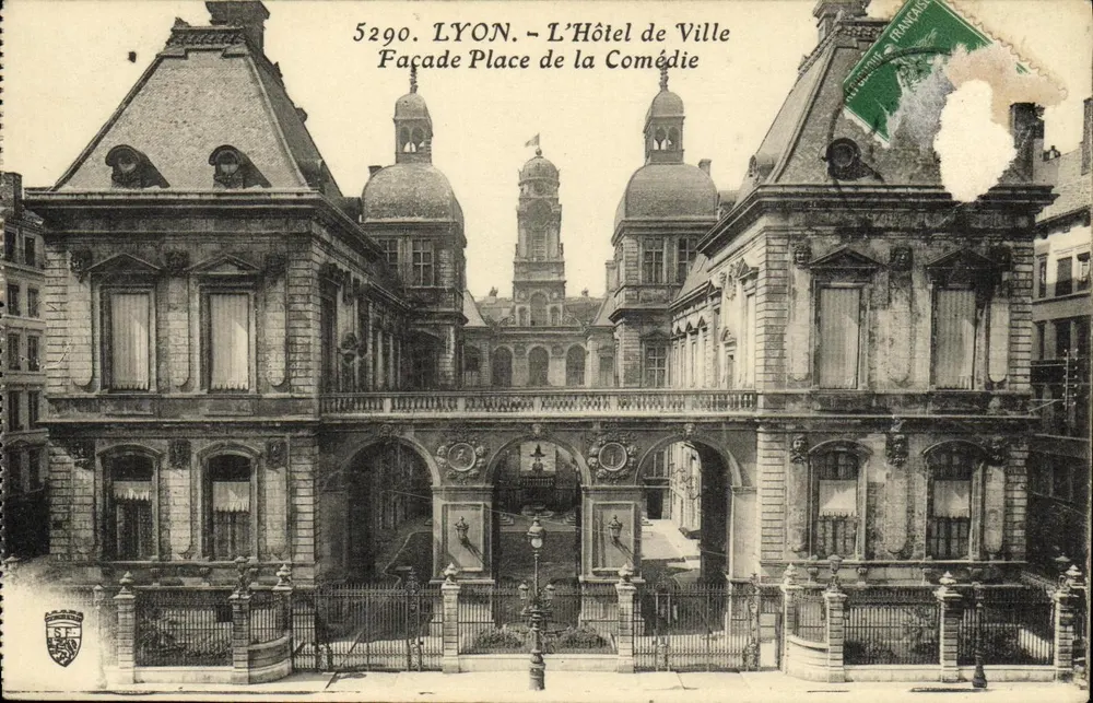 LYON - Das Rathaus - Fassade der Place de la Comédie - Verlag: 5290 - Vorderseite