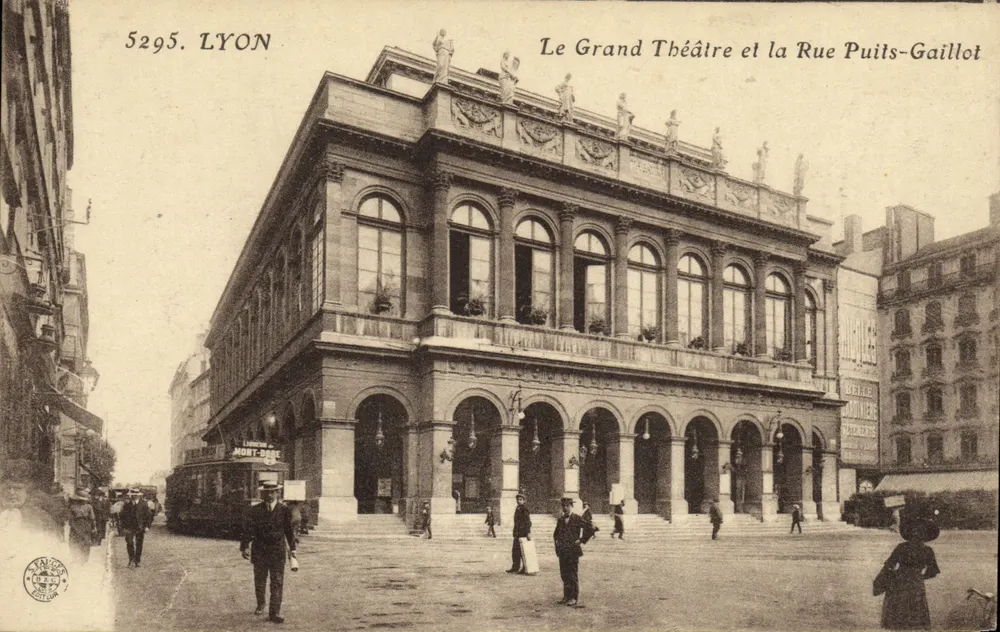 Lyon — Das Grand Theatre und die Rue Puits-Gaillot — Verlag: Tanguy & Cie, Nr. 5295 - Vorderseite