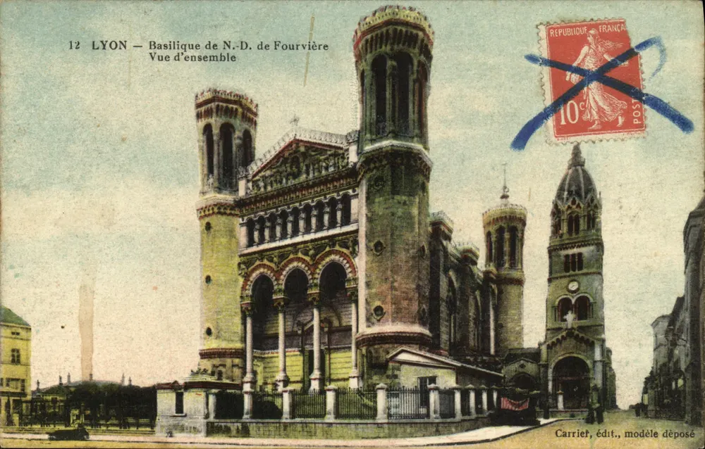 LYON — Basílica N.D. de Fourvière — Vista Geral — Carrier, editor, modelo depositado - Frente