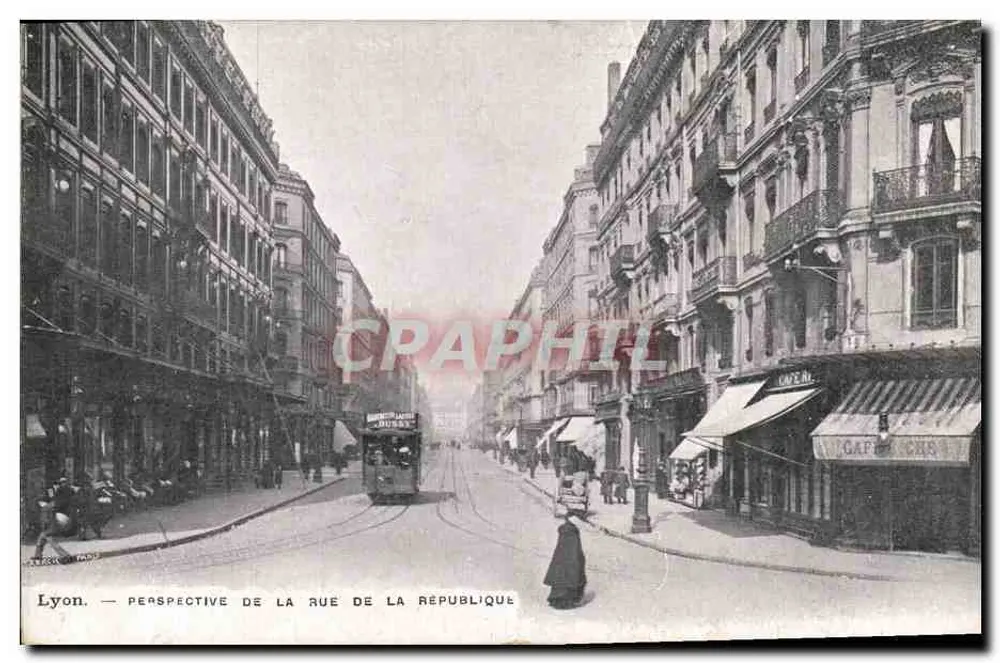 Lyon — Perspectiva da rue de la République — Editor Sterck, n° 1003 - Frente