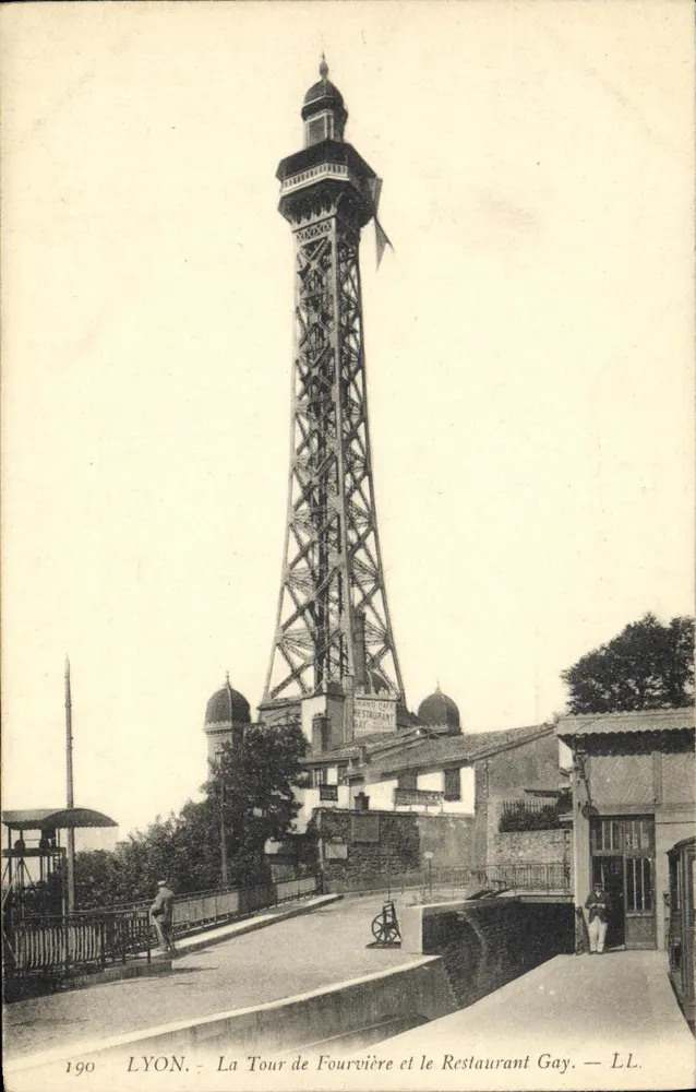 LYON. — Die Fourvière-Turm und das Restaurant Gay. — LL. - Vorderseite