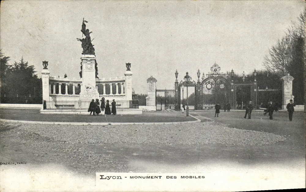 Lyon - Monument dos Móveis — Stäerick, Paris - Frente
