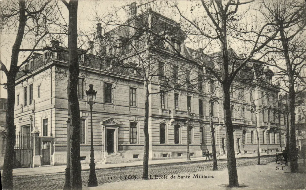 L'École de Santé Militaire — Lyon — S.F. n° 113 - Recto