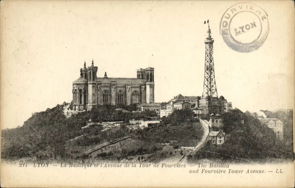 LYON — Die Basilika und Avenue de la Tour de Fourvière — Verlag LL, Nr. 214 - Vorderseite