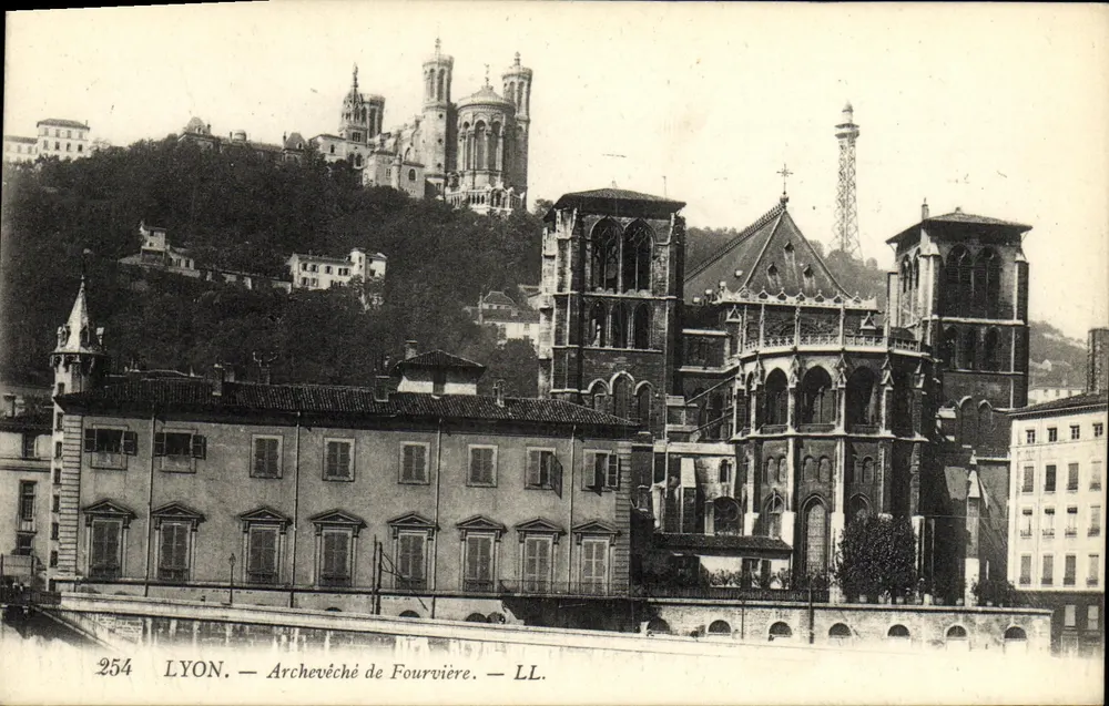 LYON — Arquiepiscópio de Fourvière — LL. n° 254 - Frente