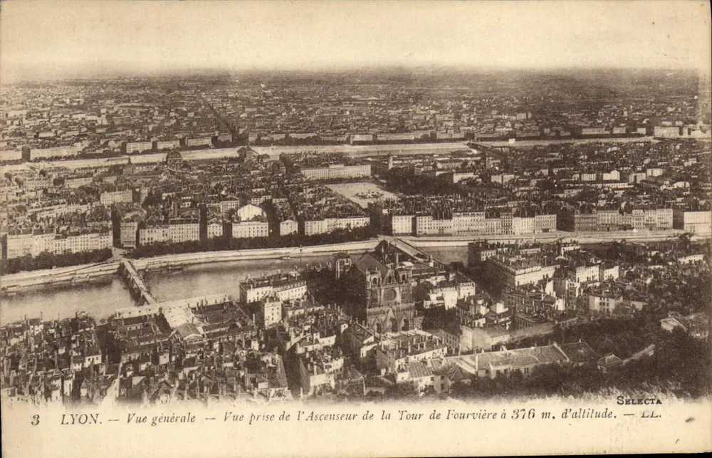 LYON — Allgemeiner Blick — Aufnahme vom Aufzug der Fourvière-Turm bei 376 m Höhe — Selecta - Vorderseite