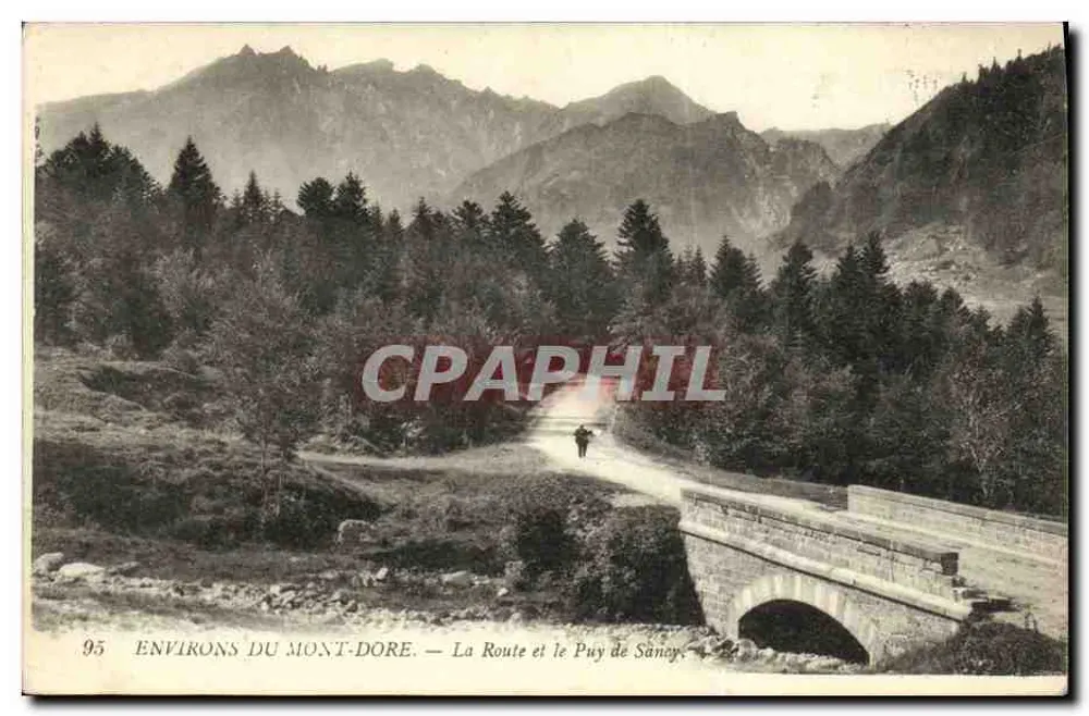 Umgebung von Mont-Dore — Die Straße und der Puy de Sancy - Vorderseite