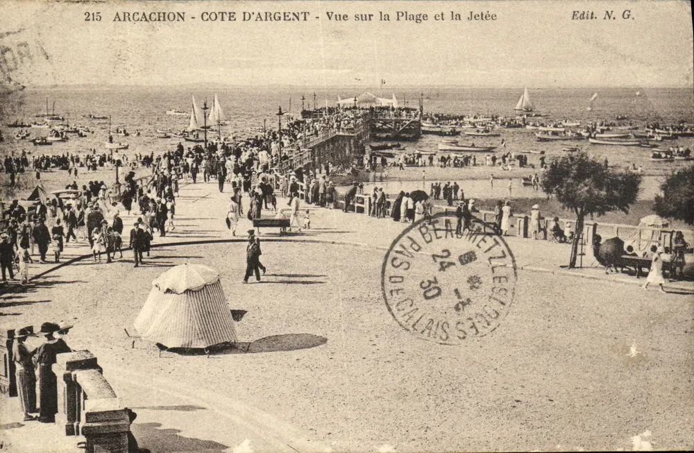 Arcachon - Côte d'Argent - Ansicht der Strandpromenade und des Piers — Edit. N.G. Nr. 215 - Vorderseite