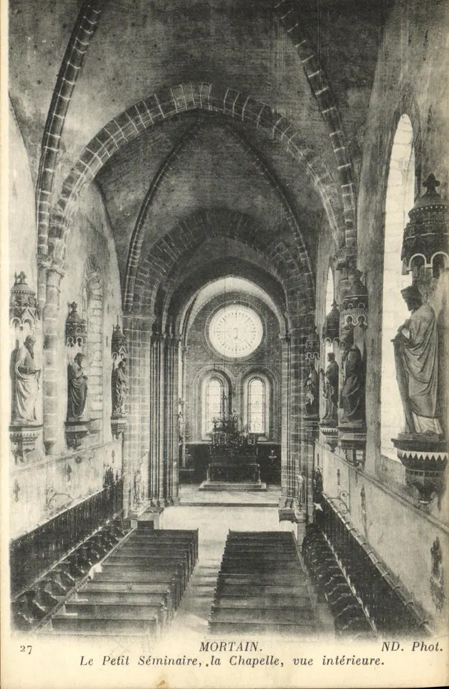 Mortain — Das Petit Séminaire, die Kapelle, Innenansicht — ND. Phot. - Vorderseite