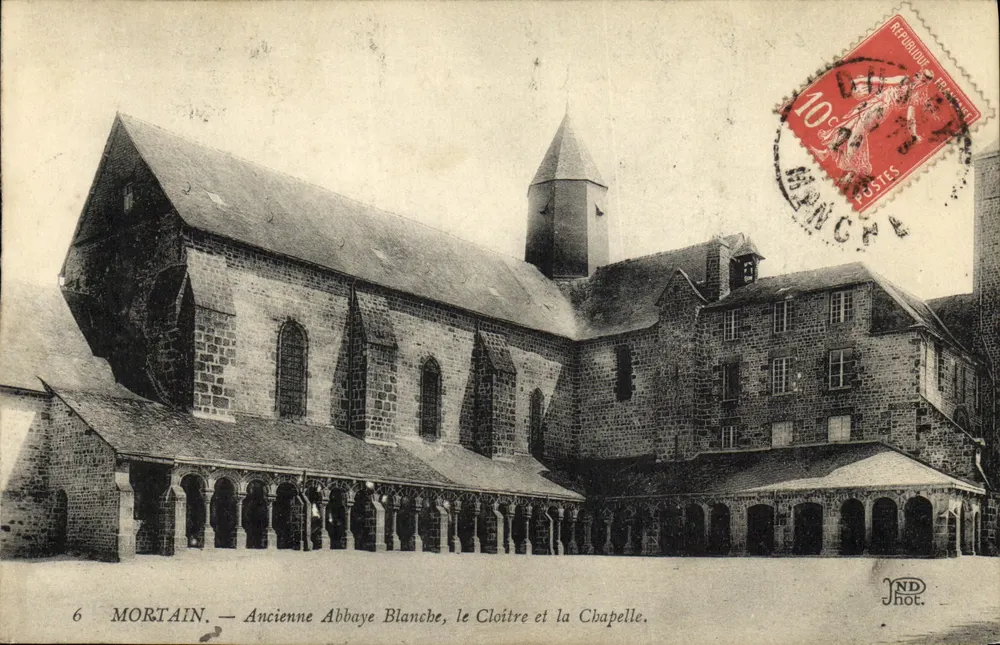 Mortain — Antica Abbazia Bianca, il Cloître e la Cappella — ND Hot. - Recto