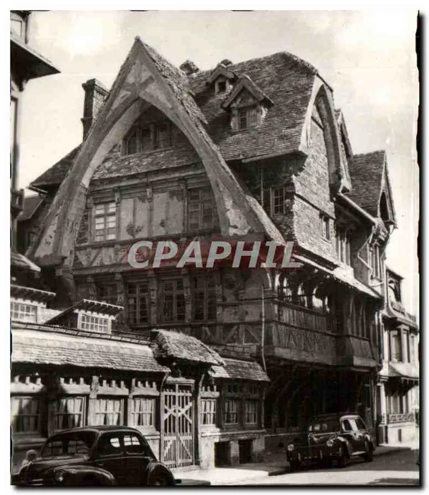 Casa com colmios — vista de rua — Foto Greff - Frente