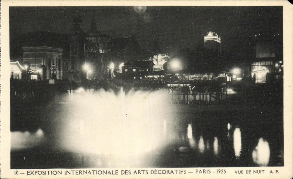 Internationale Ausstellung dekorativer Künste — Paris — 1925 — Nachtansicht — A.P. - Vorderseite