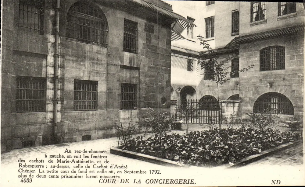 Cour de la Conciergerie — Cachots de Marie-Antoinette e André Chénier — Éditeur ND, n° 4039 - Frente
