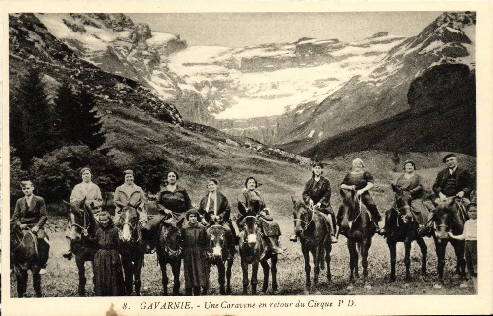 Gavarnie — Eine Karawanenrückkehr vom Cirque P.D. — Edition P. Douzette, Lourdes - Vorderseite
