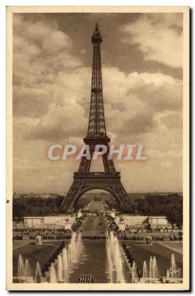 Paris — La Tour Eiffel vue depuis les Champs de Mars — Les Editions d'Art Yvon, Paris - Vorderseite