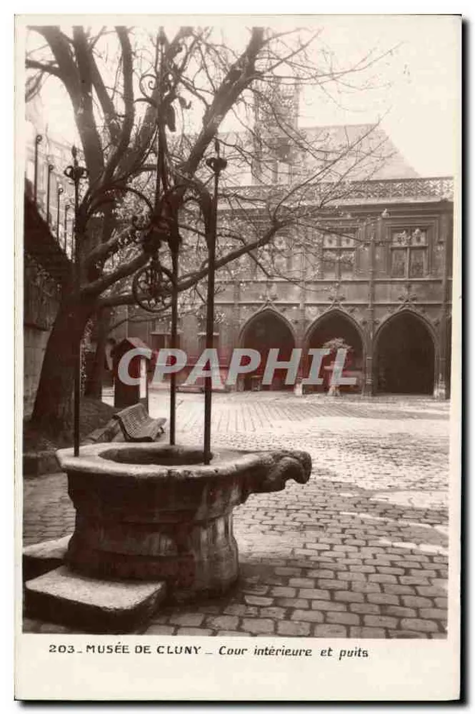 Museu de Cluny — Pátio interno e poço — Editor: Museus Nacionais - Frente