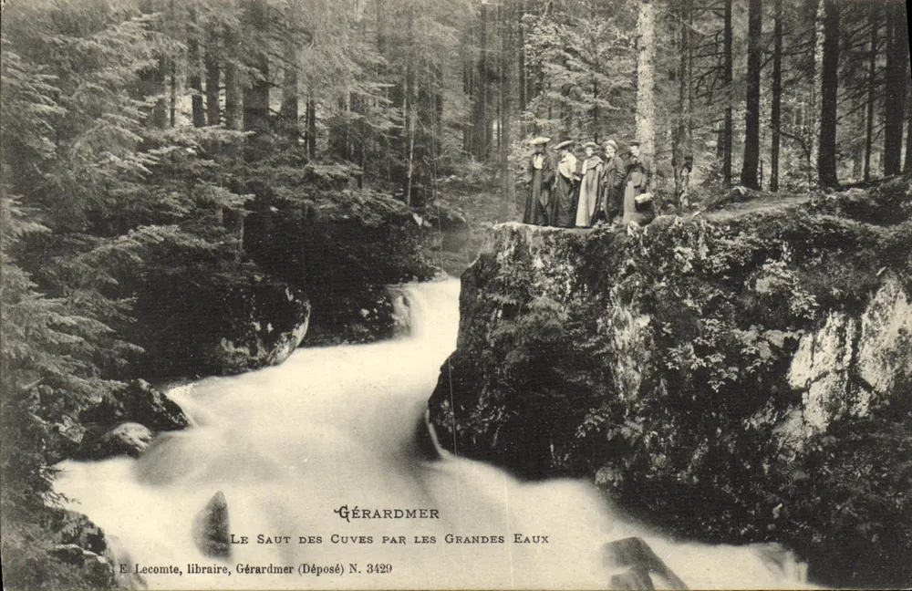 Gérardmer — Le Saut des Cuves par les Grandes Eaux — E. Lecomte, libraire, Gérardmer (Déposé) N. 3429 - Vorderseite