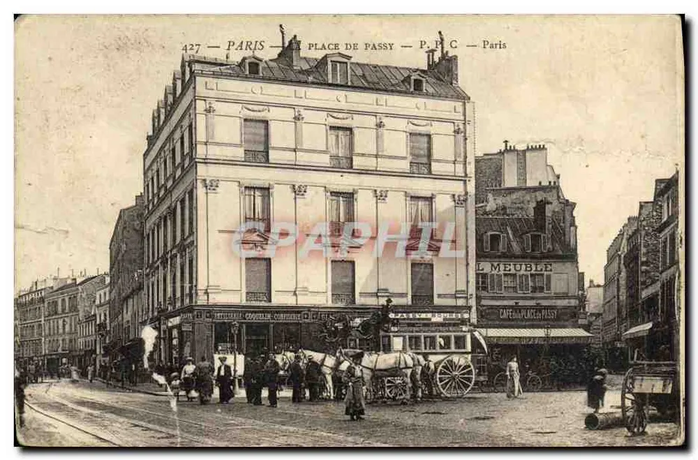 Place de Passy — Vue de l'angle d'un immeuble avec une échoppe de meubles et un café — Éditeur P.P.C. n° 427 - Frente