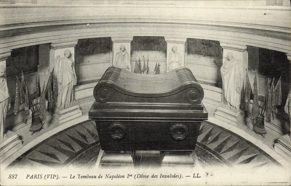 Paris (VIIe) — O Túmulo de Napoleão I (Dôme dos Inválidos) — LL. — N° 887 - Frente