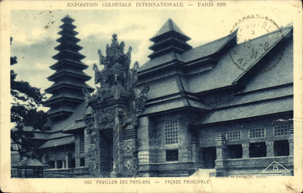Pavillon des Pays-Bas — Façade principale — Moobjen et Zwaedlijk, Archis. - Vorderseite