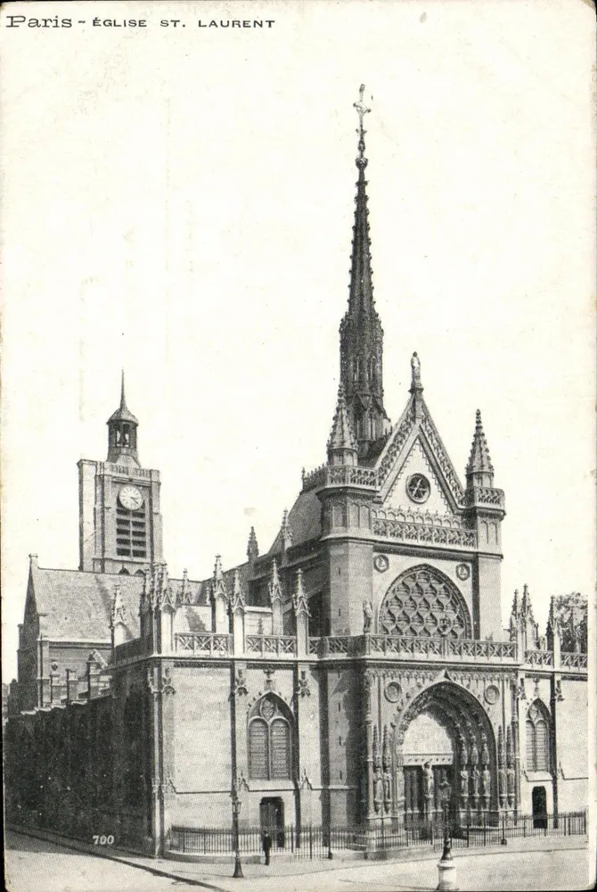 Paris - Igreja de São Laurent — vista do edifício gótico com seu campanário e portão decorado — editor desconhecido, n° 700 - Frente